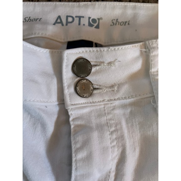 Apt 9 women's white jean shorts size 6 - Picture 3 of 6